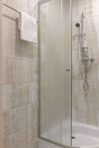 Гостиница Арена Москва Супериор семейный TWIN 2 комн. для 4-х гостей без TV-15