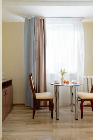 Гостиница Арена Москва Трехместный номер с широкой кроватью и дополнительным местом категории «Делюкс»-7