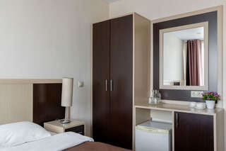 Гостиница Арена Москва Двухместный номер с широкой кроватью категории "Стандарт"-4