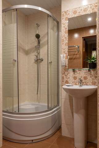 Гостиница Арена Москва Номер люкс с 1 двуспальной кроватью-20