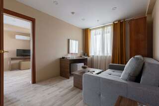 Гостиница Арена Москва Номер люкс с 1 двуспальной кроватью-1