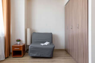 Гостиница Арена Москва Трехместный номер с двумя кроватями и креслом категории «Делюкс»-4