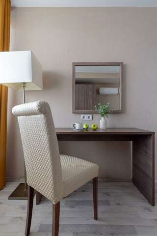 Гостиница Арена Москва Номер люкс с 1 двуспальной кроватью-12