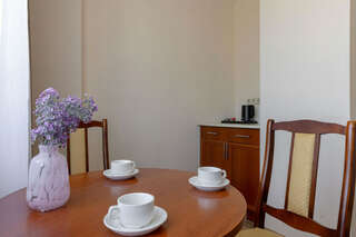 Гостиница Арена Москва Трехместный номер с двумя кроватями и креслом категории «Делюкс»-7