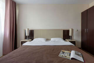 Гостиница Арена Москва Двухместный номер с широкой кроватью категории "Стандарт"-7