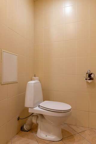 Гостиница Арена Москва 3-местный 2-комнатный номер улучшенный-18