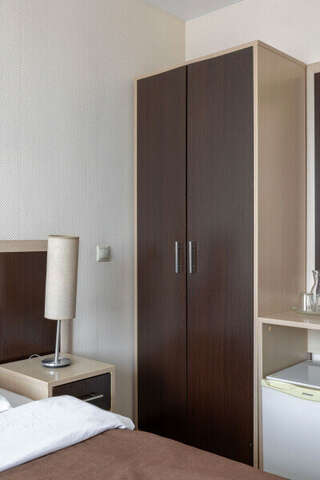 Гостиница Арена Москва Двухместный номер с широкой кроватью категории "Стандарт"-8